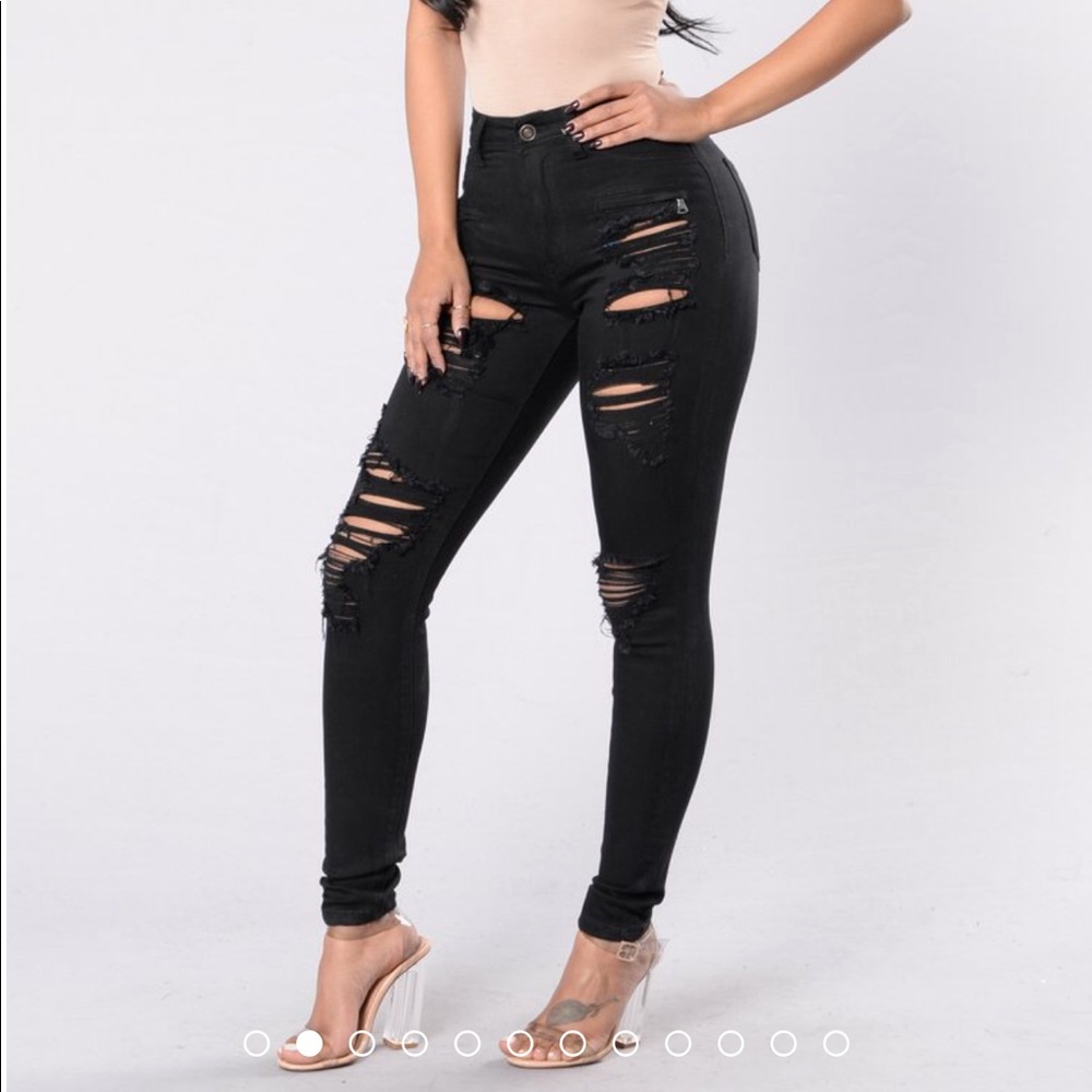 Fashion nova black ripped jeans